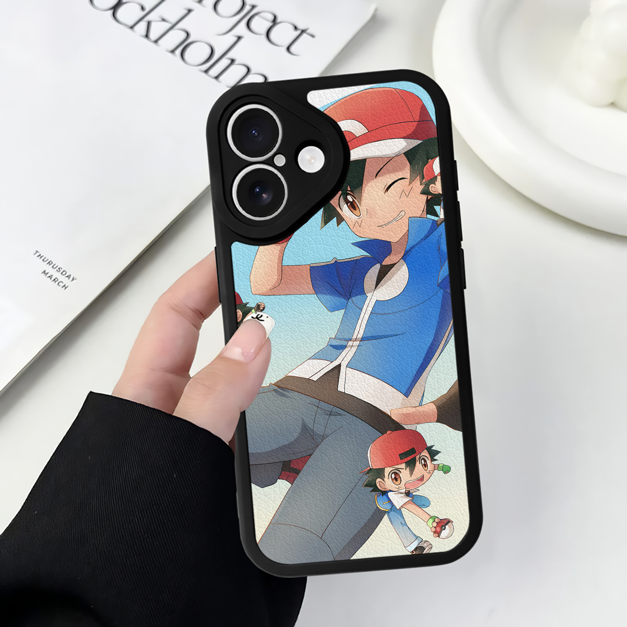（画像用） ポケットモンスター Pokémon 【iPhone 16シリーズ対応】シリコンスマホケース（レザー調） 材質：シリコン